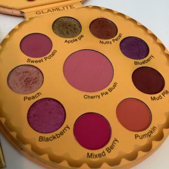 GLAMLITE PIE PALLET - Picture 5 of 11